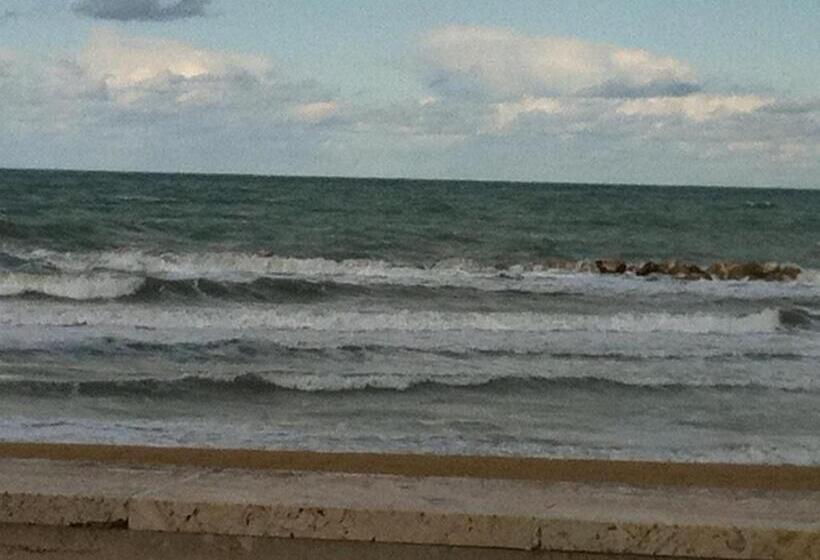 בית מלון כפרי Pensione Villa Ida