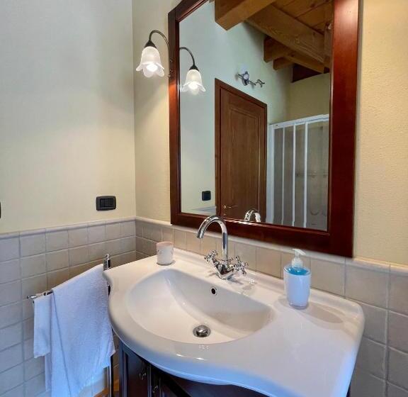 تختخواب و صبحانه Casa Brencio