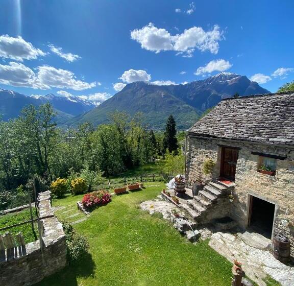 تختخواب و صبحانه Casa Brencio