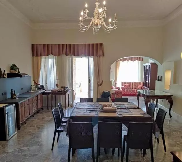 ベッドアンドブレックファースト Dimora Antica Pianella