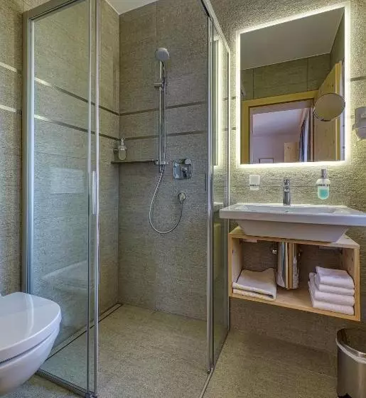 تختخواب و صبحانه Garni Appartments Helvetia