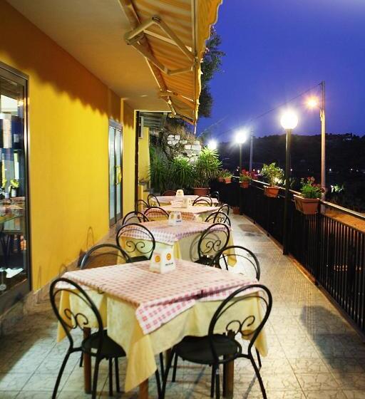 مبيت وإفطار Valle D'agrò