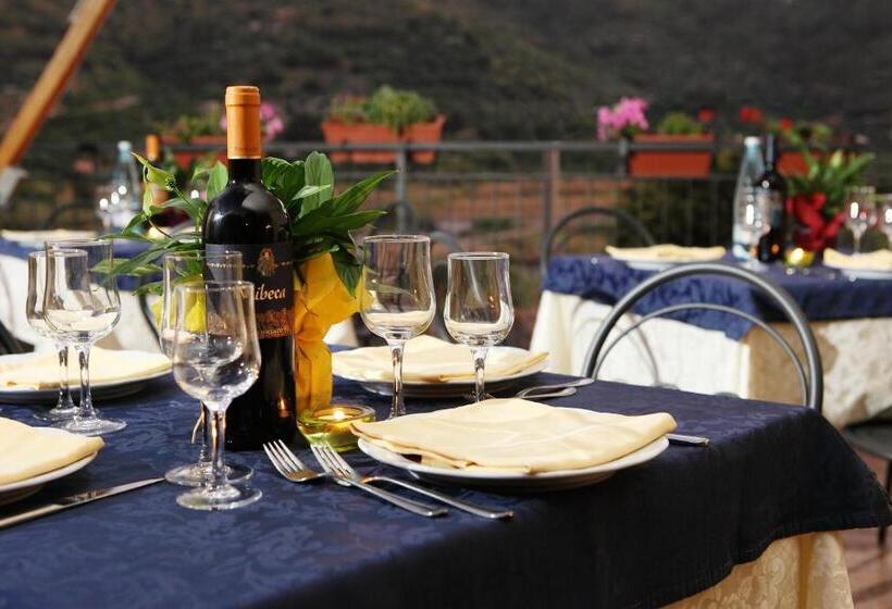 مبيت وإفطار Valle D'agrò