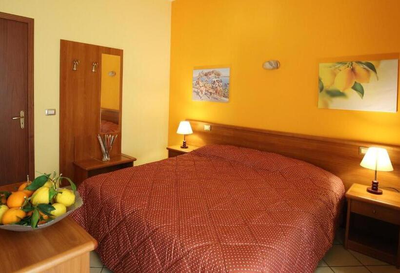 مبيت وإفطار Valle D'agrò