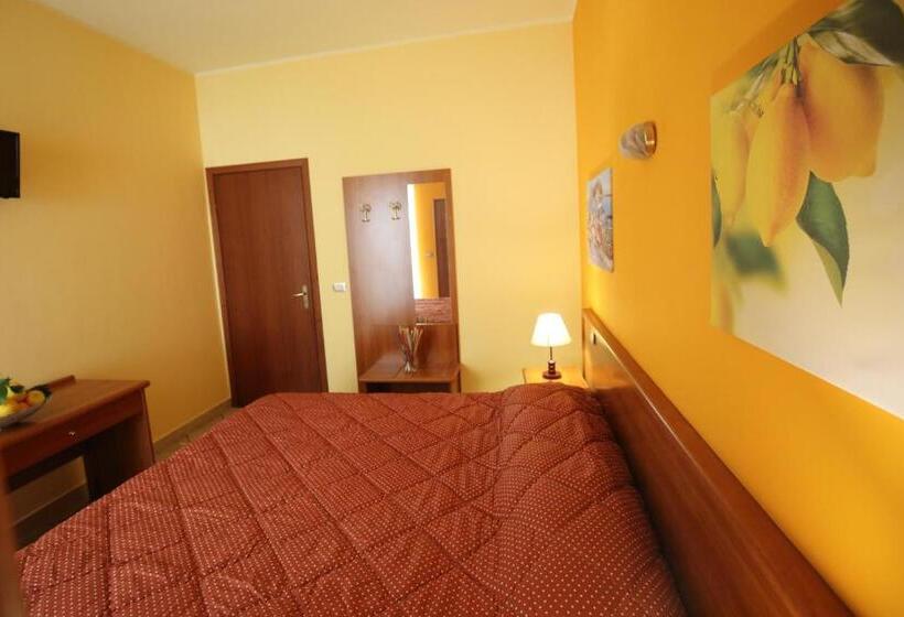 مبيت وإفطار Valle D'agrò