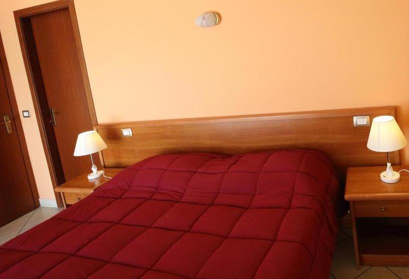 مبيت وإفطار Valle D'agrò