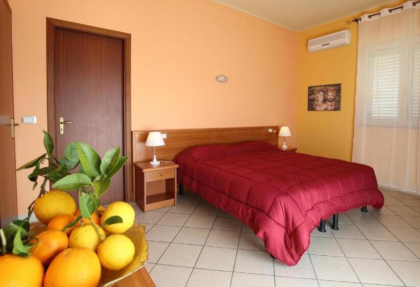 مبيت وإفطار Valle D'agrò