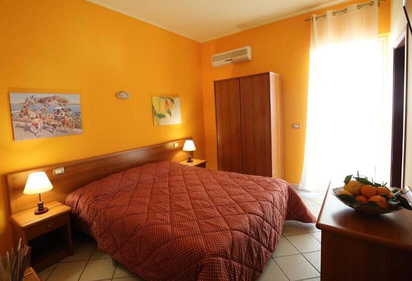 مبيت وإفطار Valle D'agrò