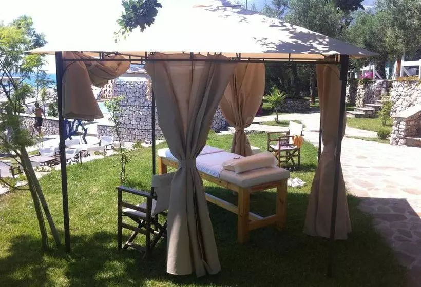 Drymades Inn Resort