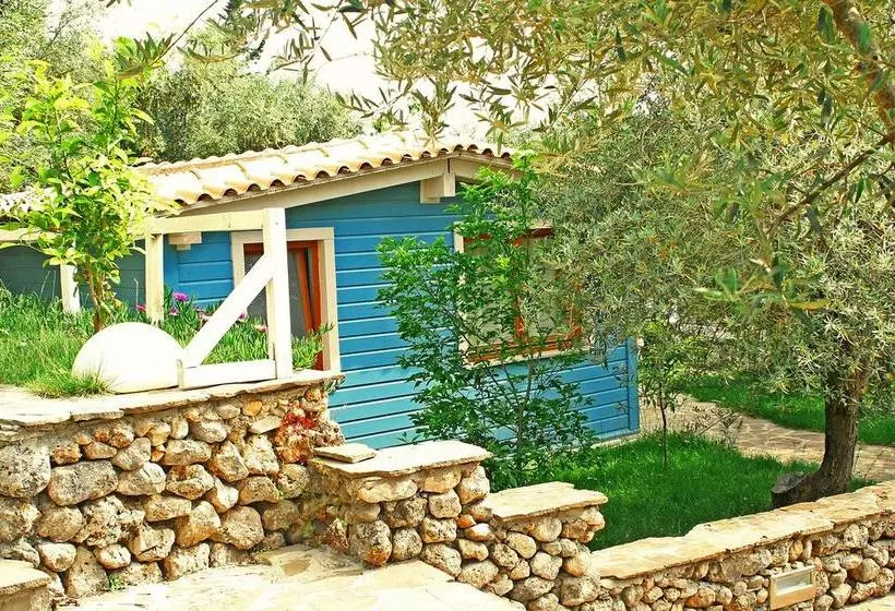 Drymades Inn Resort