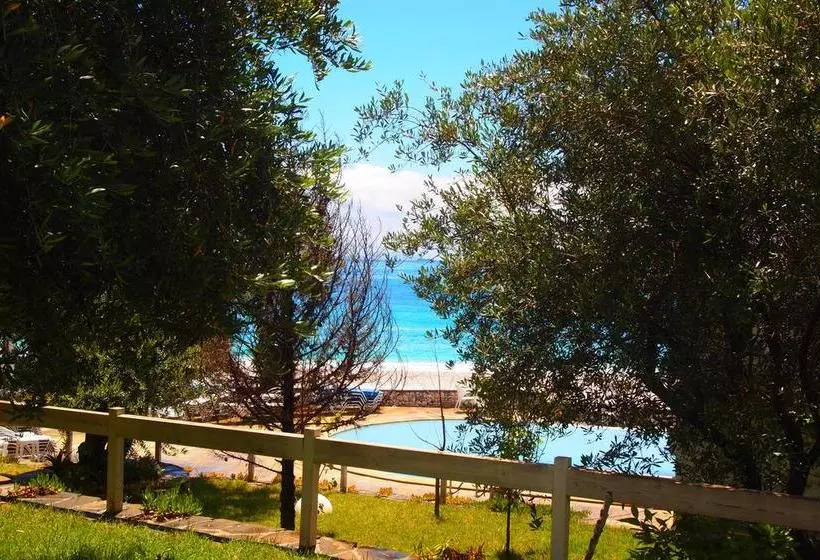 Drymades Inn Resort