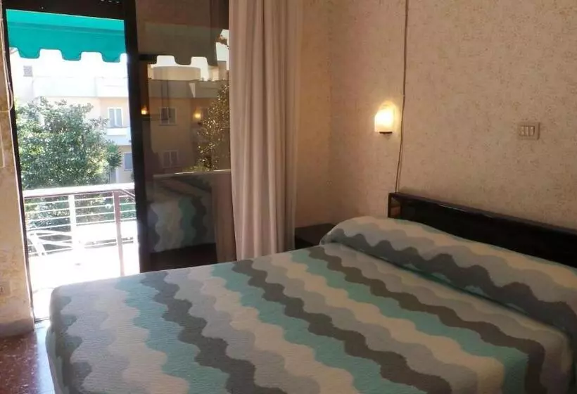 ホテル Albergo Villa Anna