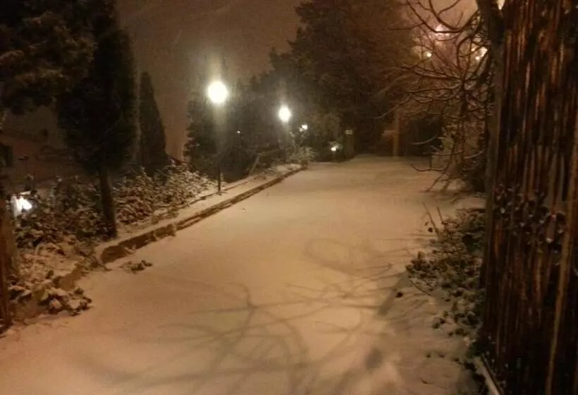 Hotelli Albergo Villa Nobile