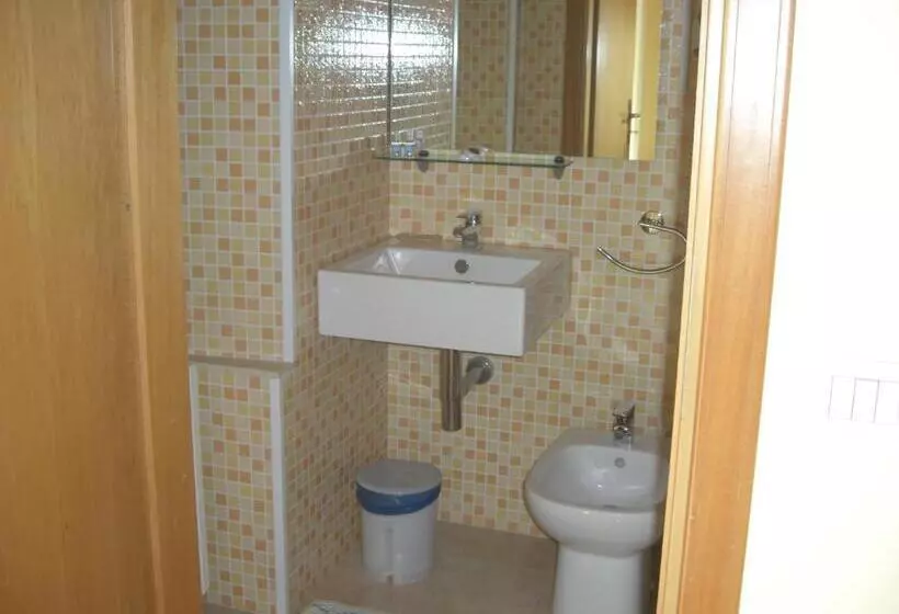 Hotelli Albergo Villa Nobile