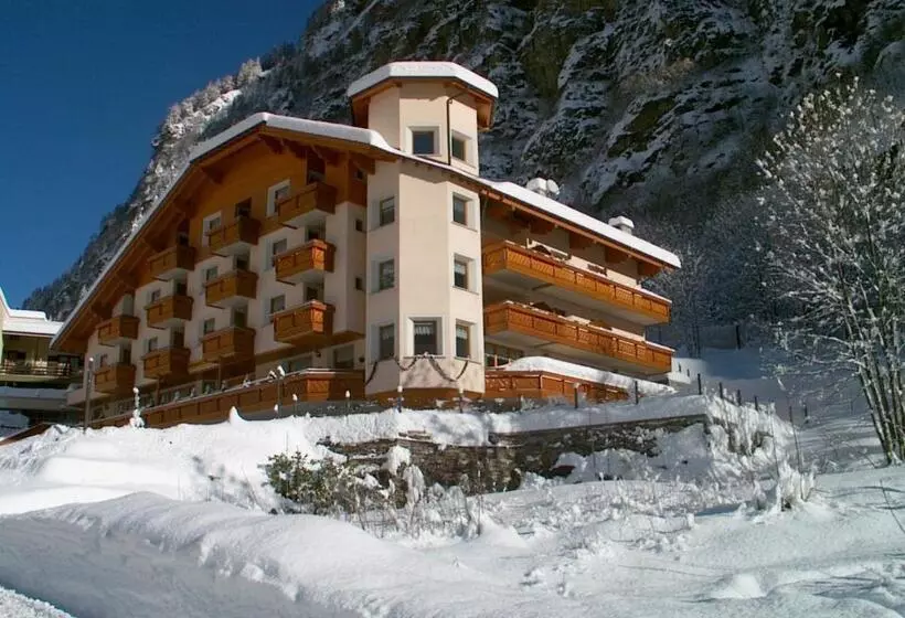 Hotelli Alps Oriental Wellness