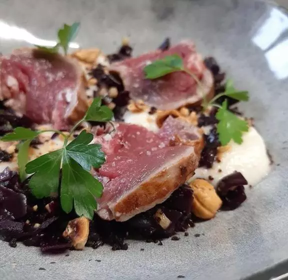 Hotelli Auberge Lustincone