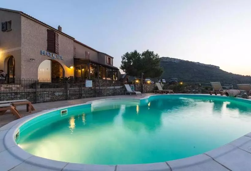 Hotelli Auberge Lustincone