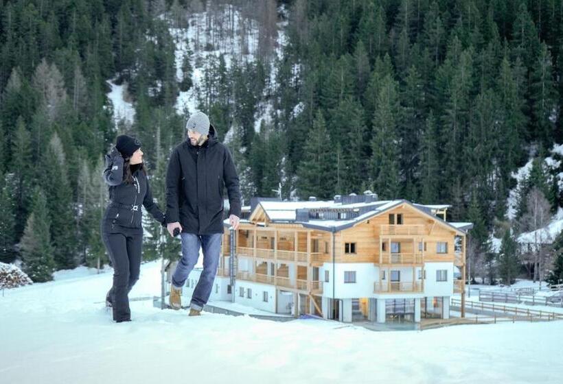 בית מלון כפרי Pozzamanigoni