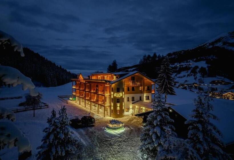 בית מלון כפרי Pozzamanigoni