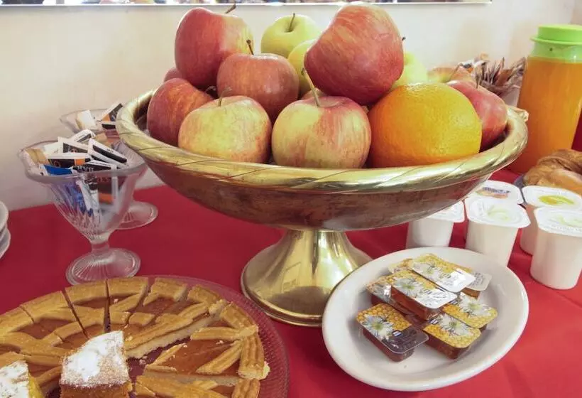 Hotelli Rose & Crown