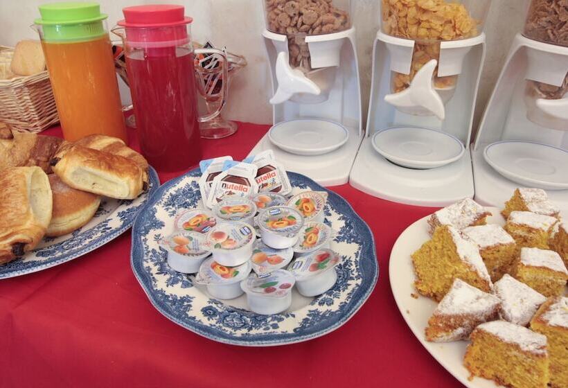 בית מלון כפרי Rose & Crown