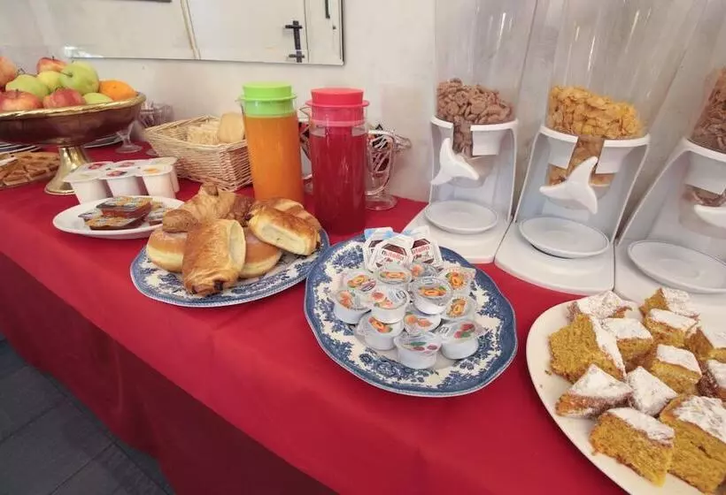 Hotelli Rose & Crown