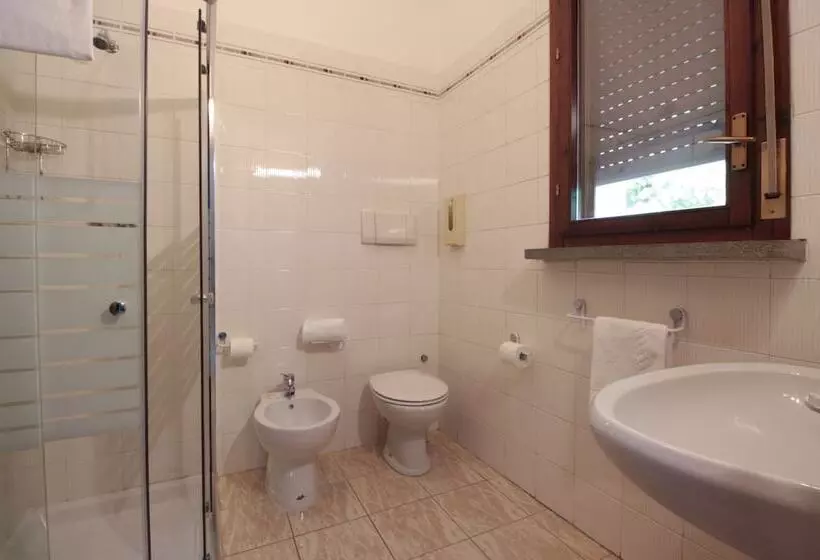 Hotelli Rose & Crown