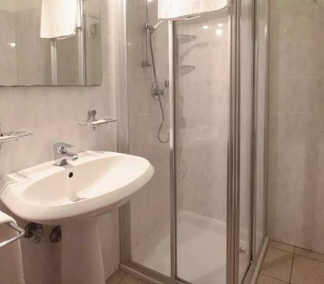 Hotelli Rose & Crown