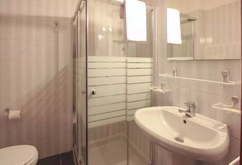 Hotelli Rose & Crown