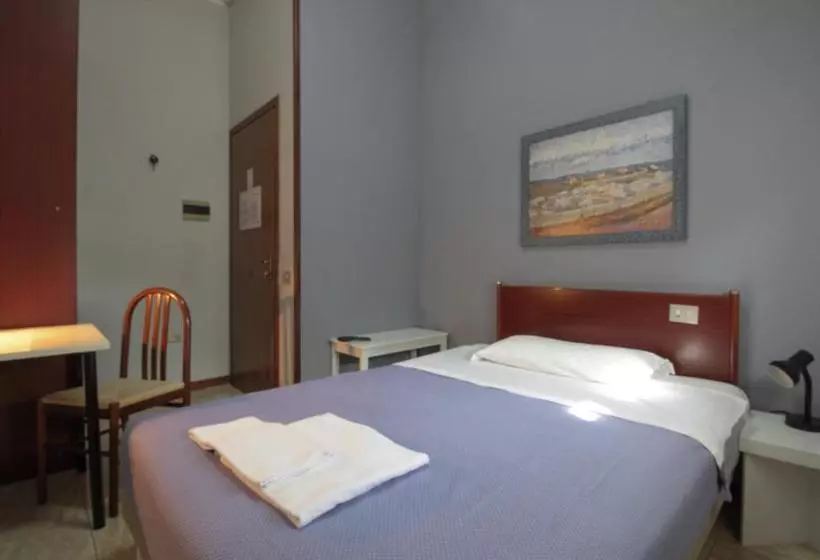 Hotelli Rose & Crown