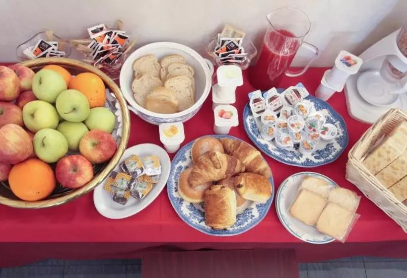 Hotelli Rose & Crown