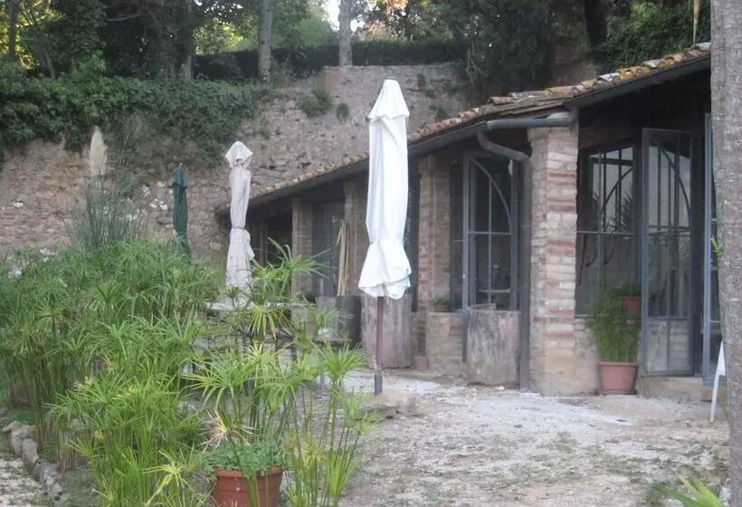 هتل Villa Palagione Centro Interculturale