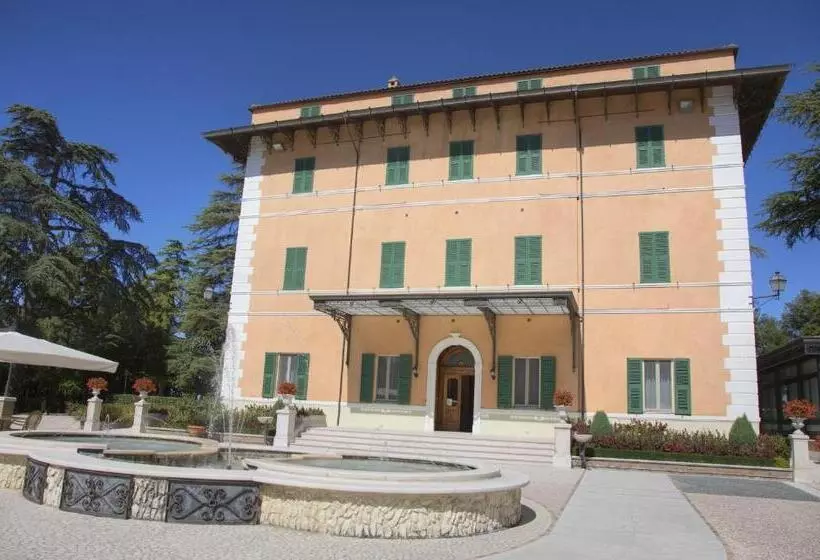 Hotelli Villa Verdefiore