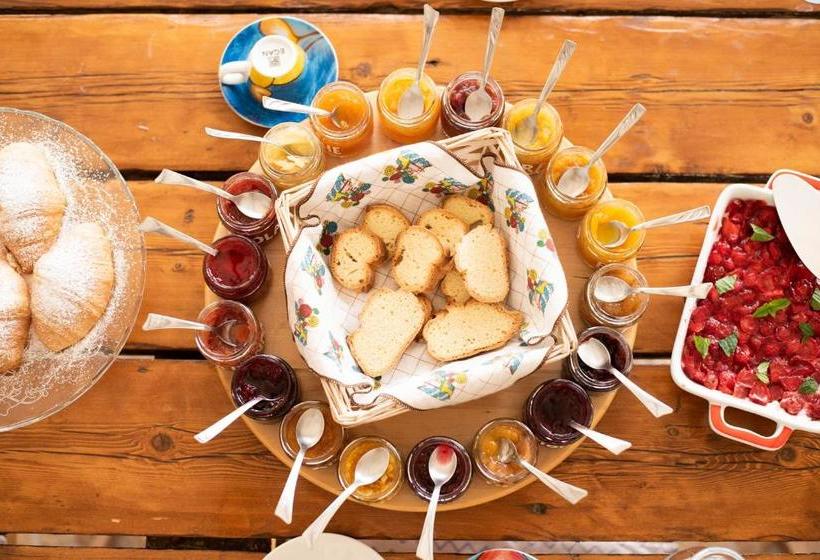 Mare Indaco Bed & Breakfast