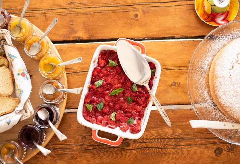 Mare Indaco Bed & Breakfast