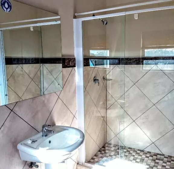 هاستل Sea View Bliss Guesthouse With Self Catering
