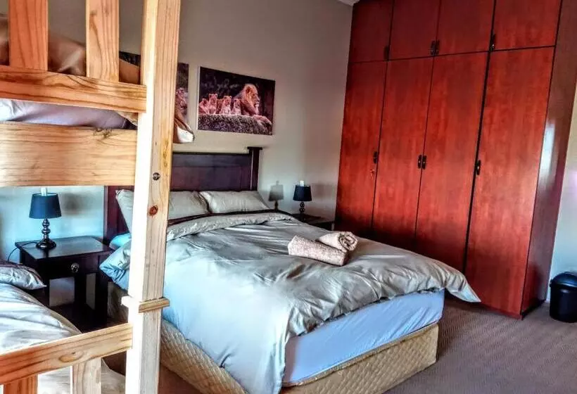 هاستل Sea View Bliss Guesthouse With Self Catering