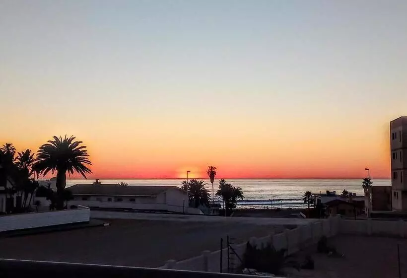 هاستل Sea View Bliss Guesthouse With Self Catering