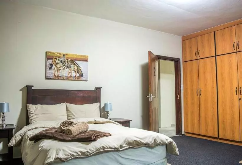 هاستل Sea View Bliss Guesthouse With Self Catering