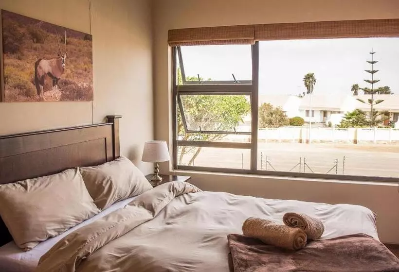 هاستل Sea View Bliss Guesthouse With Self Catering