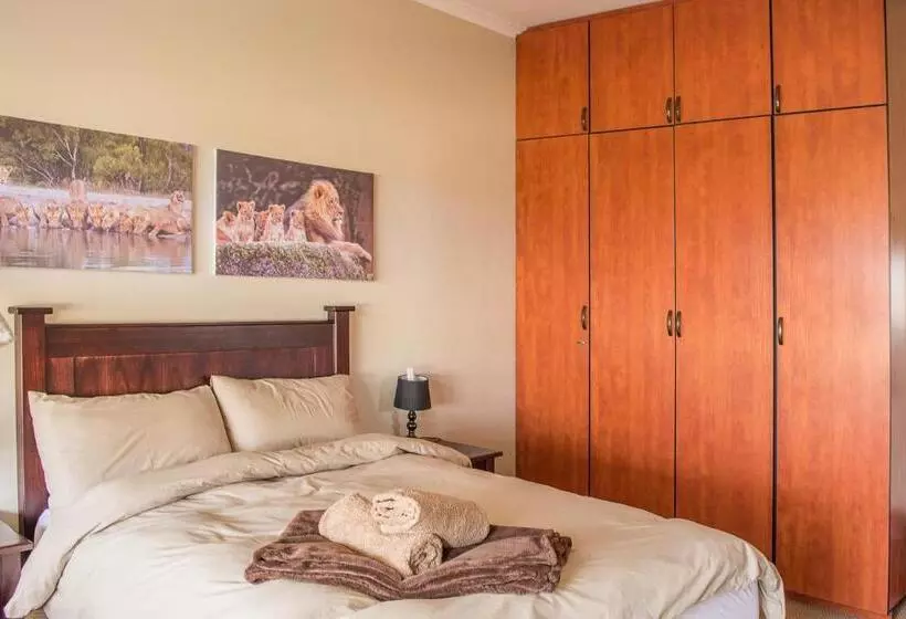 هاستل Sea View Bliss Guesthouse With Self Catering