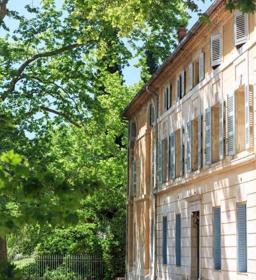 تختخواب و صبحانه Chateau De Saint Martin