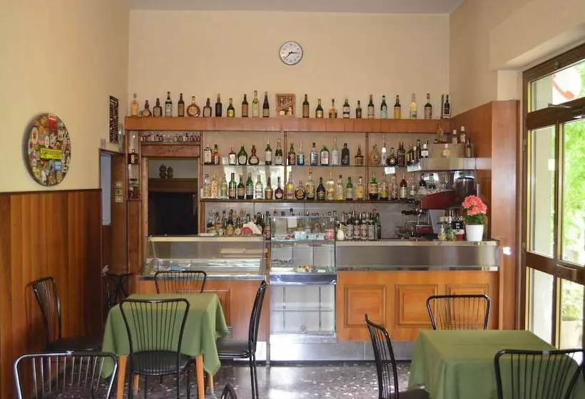 Hotelli Albergo Padellino