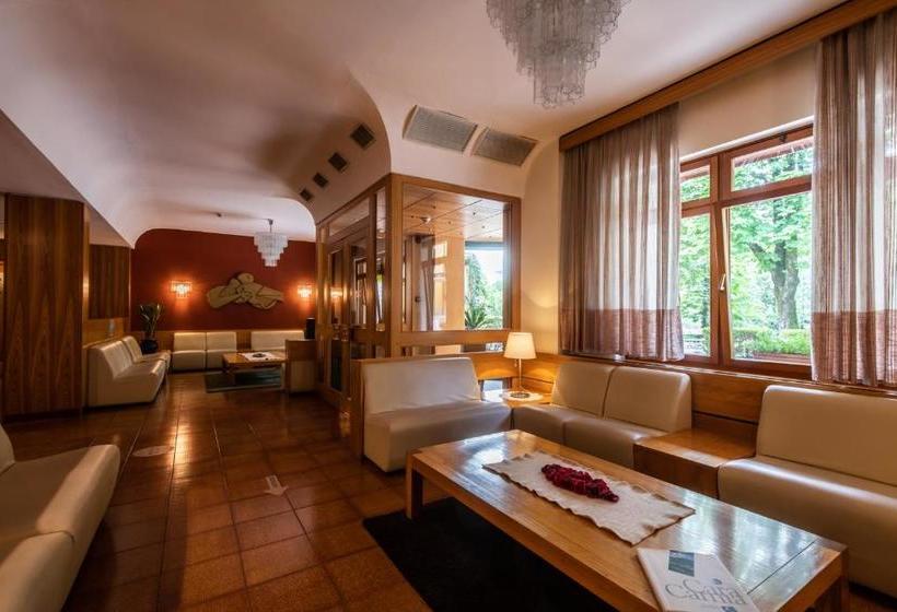 בית מלון כפרי Centro Benessere Gardel