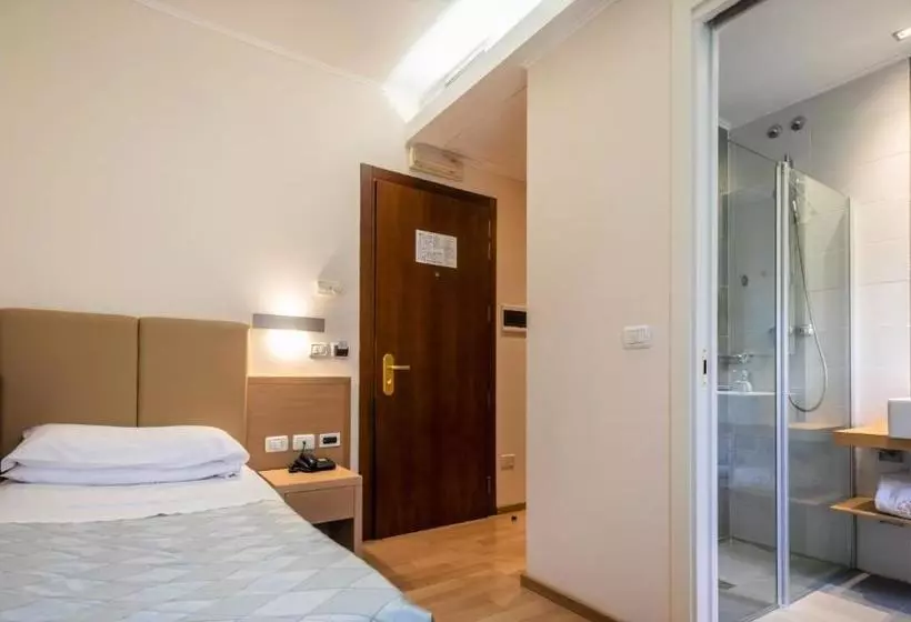 ホテル Centro Benessere Gardel