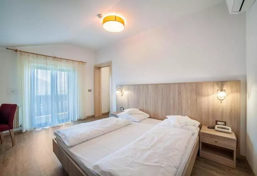 هتل Garni Appartement Gartenheim