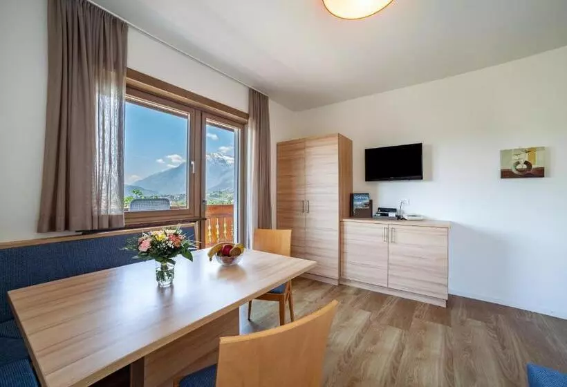 هتل Garni Appartement Gartenheim