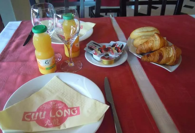 هتل Hôtel Cuulong