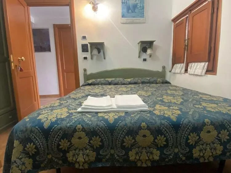 هتل La Panoramica 89