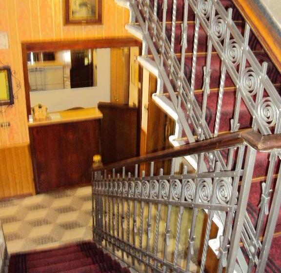 ホテル La Salsesina